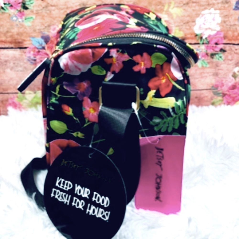 RESTOCKED! Betsey Johnson lunch tote! - Picture 3 of 6